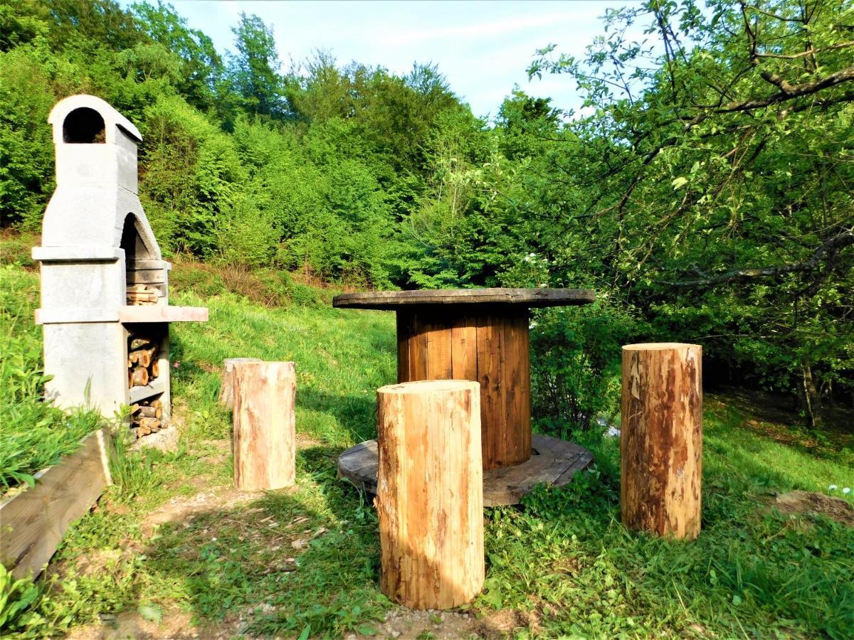 Robinzonski Turizam "Robin' S Hood" Skrad Luaran gambar