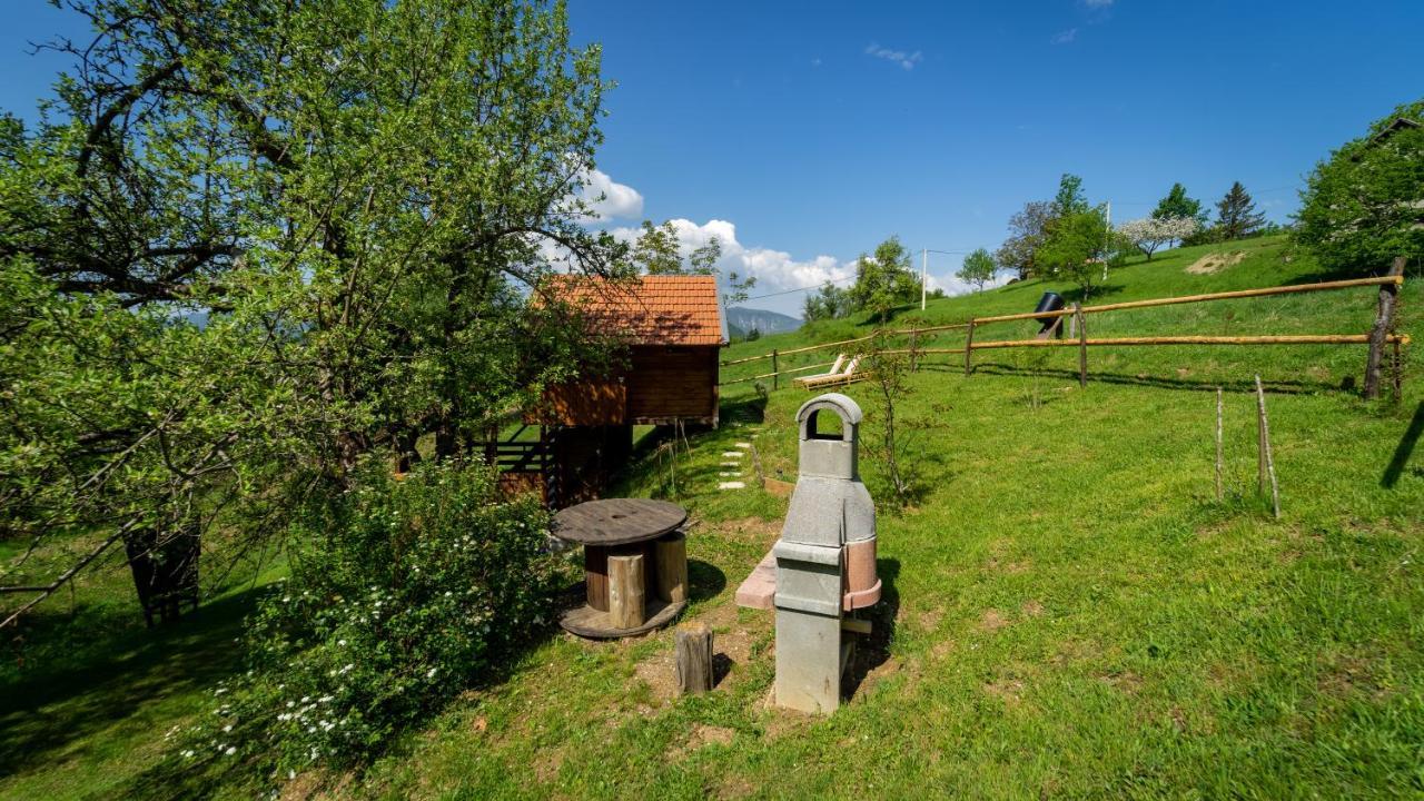 Robinzonski Turizam "Robin' S Hood" Skrad Luaran gambar